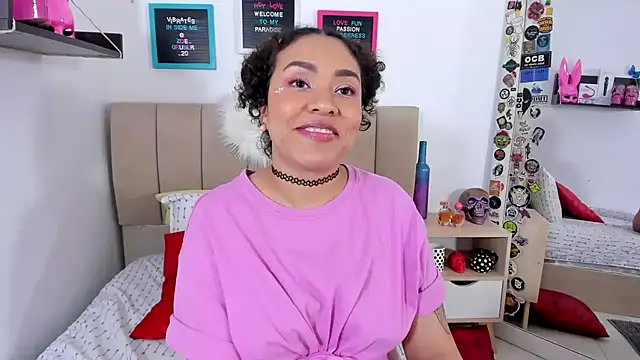 Zoe Gruber online show from January 20, 2:22 am