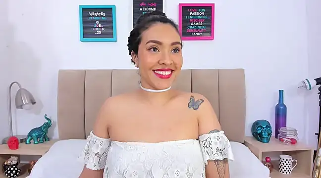 Zoe Gruber online show from March 10, 1:12 am