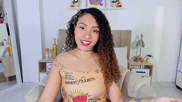 Zoe Gruber online show from April 8, 11:37 pm