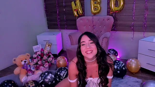 Sussy Bell01 online show from December 19, 9:06 pm