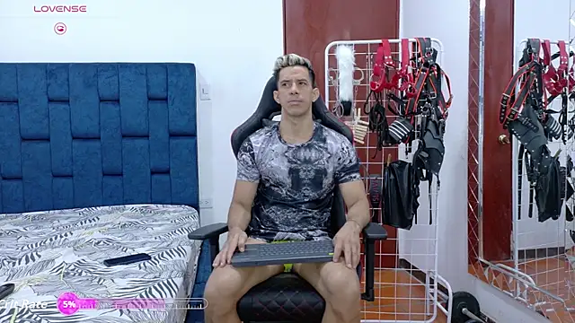 JoseRumbero26 online show from November 13, 12:15 pm