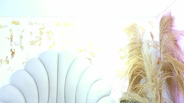 bonieklent online show from September 23, 3:09 am