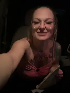 Snapshot of Mymy_Stevo_420 chatting on January 24, 3:43 am Mymy Stevo 420 online show from January 24, 3:43 am