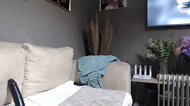 Snapshot of ThickyMinajxx chatting on September 10, 8:53 pm ThickyMinajxx online show from September 10, 8:53 pm