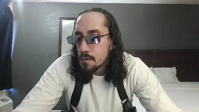 Snapshot of RoleMaster2069 chatting on January 17, 6:33 pm RoleMaster2069 online show from January 17, 6:33 pm