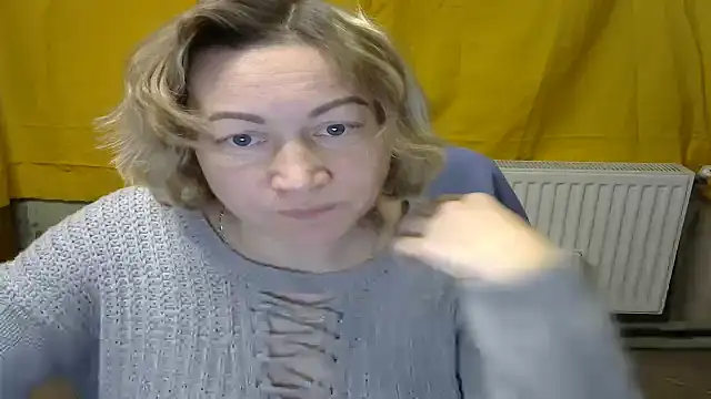 wLESLYMOSw online show from February 12, 9:20 am