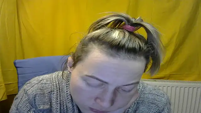 wLESLYMOSw online show from February 17, 11:20 pm