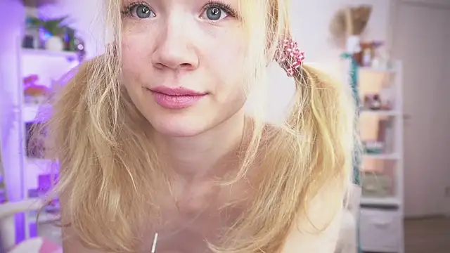 Lily Young online show from December 27, 8:35 am