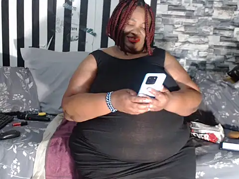 BigHotMatureXx online show from January 17, 11:41 pm