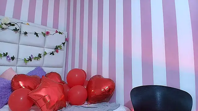 Snapshot of Carolina_hernandez22 chatting on February 14, 12:25 pm Carolina hernandez22 online show from February 14, 12:25 pm