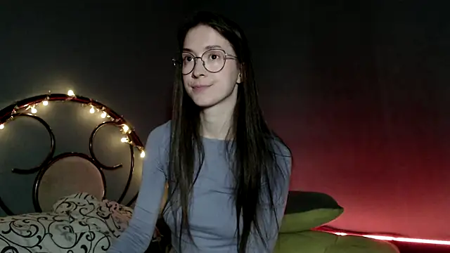 wow  kelly online show from March 8, 4:06 pm