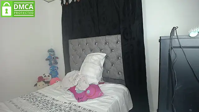Snapshot of susana2523 chatting on July 6, 1:35 am susana2523 online show from July 6, 1:35 am