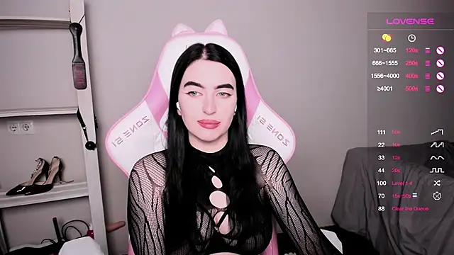 Snapshot of EvangelinaVangelis chatting on February 19, 6:32 pm EvangelinaVangelis online show from February 19, 6:32 pm