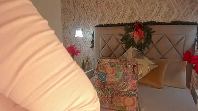 Snapshot of Lady_lacey05 chatting on December 5, 2:11 pm Lady lacey05 online show from December 5, 2:11 pm