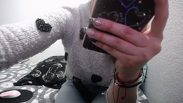 Luna girlhot  online show from February 11, 7:38 pm