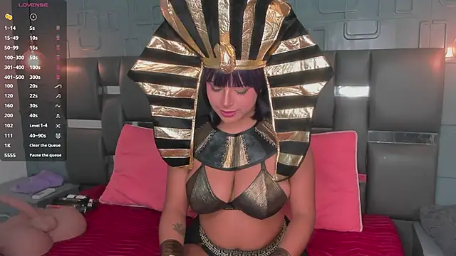 PittAndLunaa online show from February 25, 1:17 pm