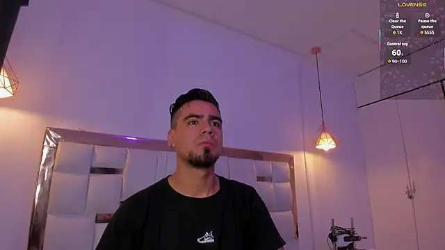 PittAndLunaa online show from December 5, 12:25 pm