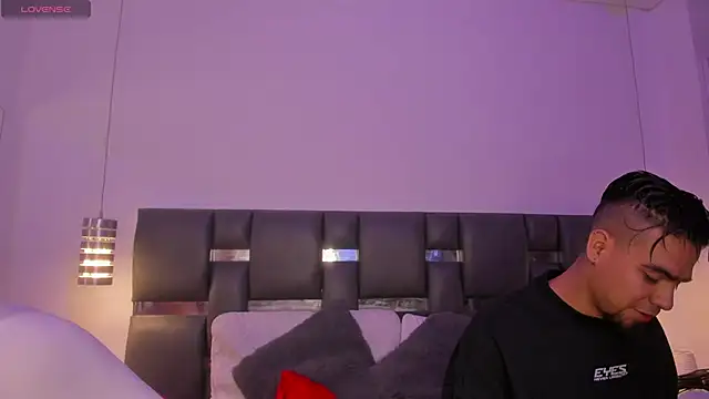 PittAndLunaa online show from February 3, 12:32 pm