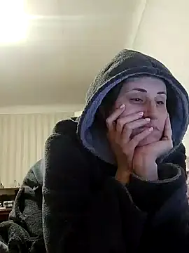 emeli moon online show from January 29, 11:35 pm