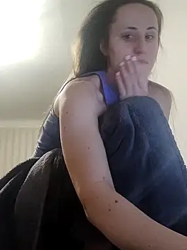 emeli moon online show from February 28, 6:52 pm