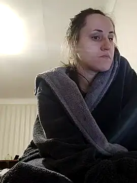 emeli moon online show from March 3, 7:17 pm