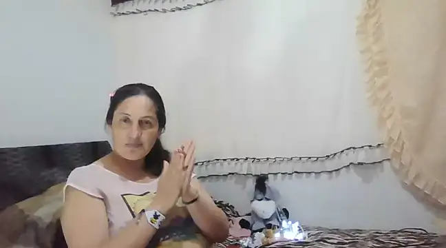 Snapshot of ximenajimenez chatting on January 28, 2:00 am ximenajimenez online show from January 28, 2:00 am