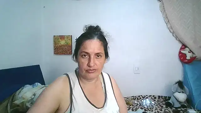 ximenajimenez online show from April 13, 11:32 pm