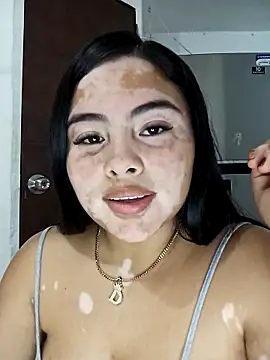 Snapshot of Shirley_23 chatting on March 4, 8:15 pm Shirley 23 online show from March 4, 8:15 pm