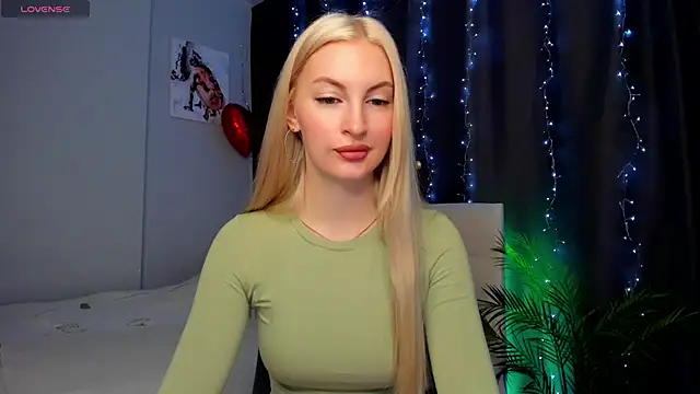 Snapshot of Kimmy_powell chatting on October 4, 3:59 am Kimmy powell online show from October 4, 3:59 am