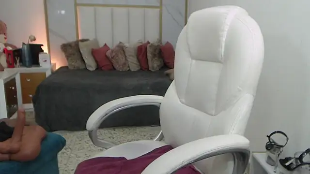 annita cooper  online show from March 19, 3:40 pm