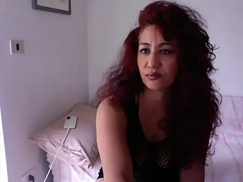 danasantoreal online show from October 14, 8:04 am