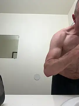 El Gizmo online show from January 15, 9:02 am