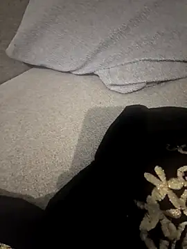 PlasticSurface727 online show from November 25, 2:17 pm