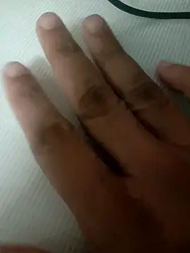 Snapshot of ssuman886 chatting on December 18, 1:39 pm ssuman886 online show from December 18, 1:39 pm