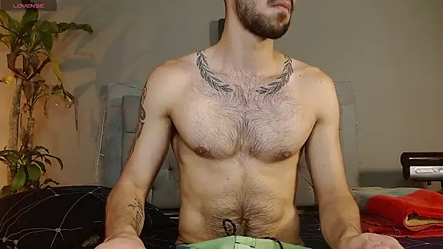 Mr WhiteCock online show from February 4, 9:31 pm