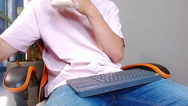 Mr WhiteCock online show from October 19, 7:36 pm