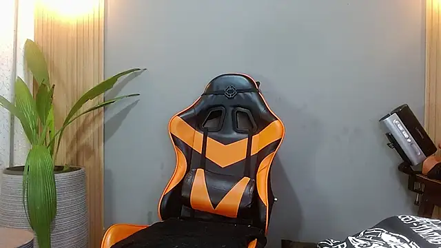 Mr WhiteCock online show from January 11, 2:27 am