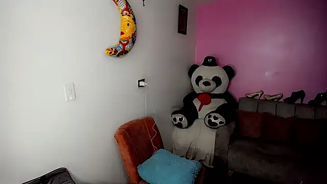 SweetKim21 online show from February 13, 3:18 am