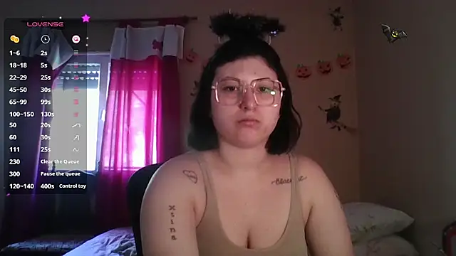 imsohornydacom online show from November 1, 6:32 pm