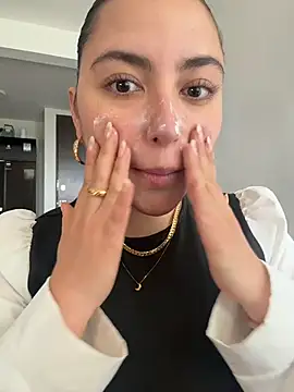 sukhakunis1 online show from March 12, 4:46 pm