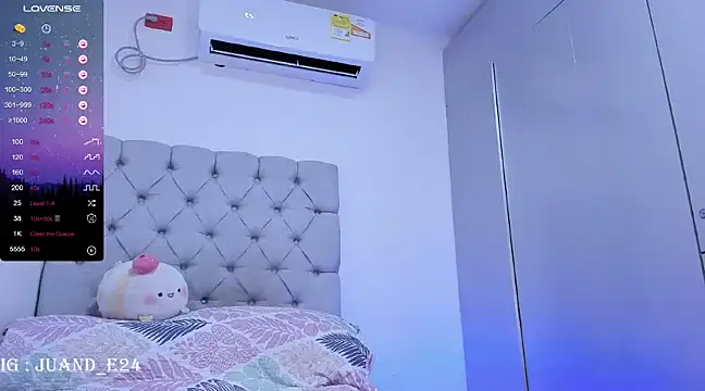 Snapshot of juande_24 chatting on December 17, 5:07 am juande 24 online show from December 17, 5:07 am