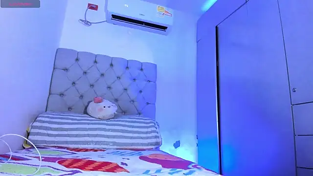 Snapshot of juande_24 chatting on December 22, 3:53 pm juande 24 online show from December 22, 3:53 pm