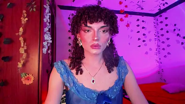 lucianromero online show from March 6, 5:04 am