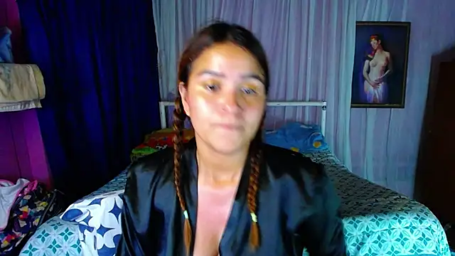 Snapshot of ZoeKuipers13 chatting on January 12, 11:58 pm ZoeKuipers13 online show from January 12, 11:58 pm