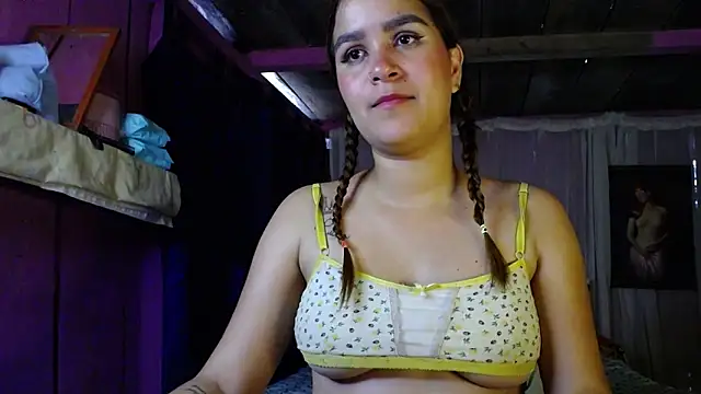 Snapshot of ZoeKuipers13 chatting on January 31, 9:05 pm ZoeKuipers13 online show from January 31, 9:05 pm