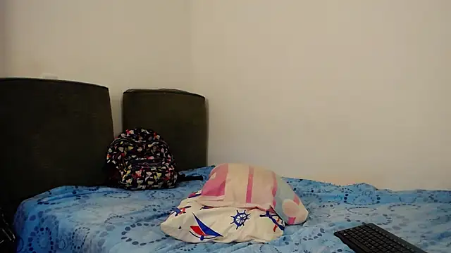 Snapshot of ZoeKuipers13 chatting on March 11, 9:15 pm ZoeKuipers13 online show from March 11, 9:15 pm