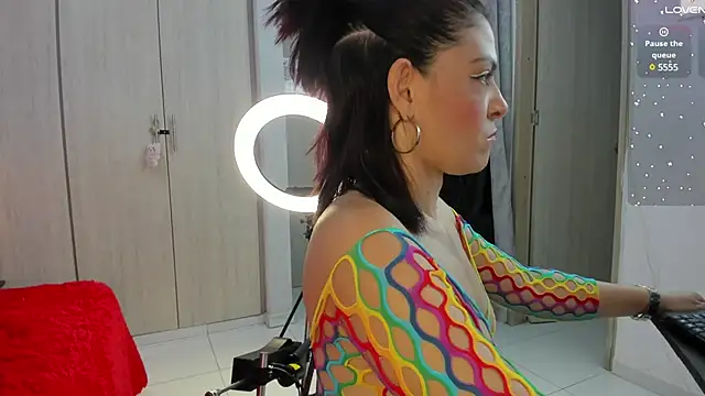 KatteMoss online show from March 8, 9:18 pm