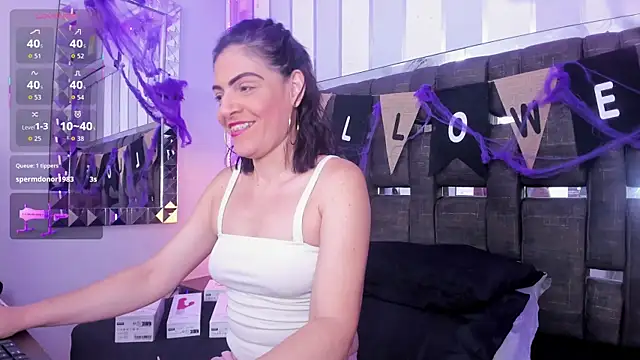 KatteMoss online show from October 24, 8:27 pm