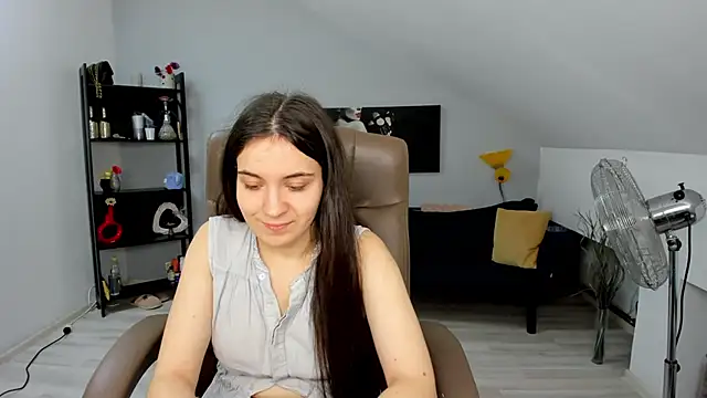 MelissaWiliam online show from December 17, 12:00 pm