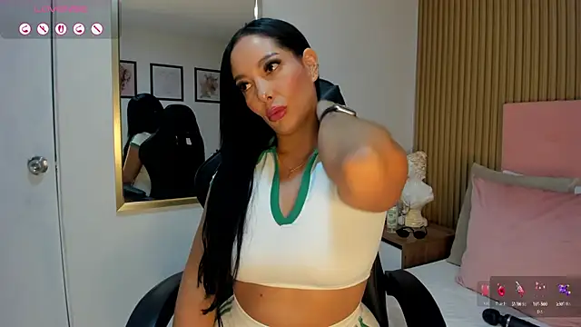 Snapshot of Dakota_diaz_ chatting on March 18, 7:31 pm Dakota diaz online show from March 18, 7:31 pm